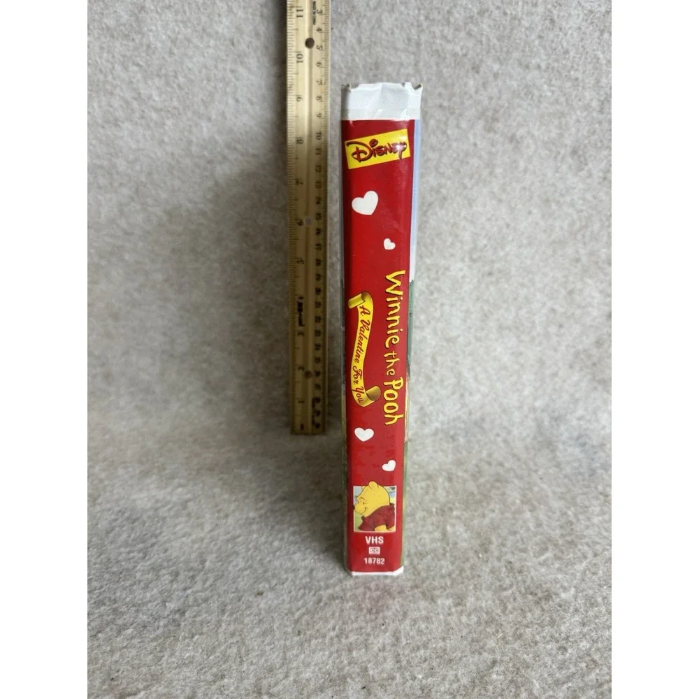 Disney Winnie the Pooh  A Valentine‎ For You VHS 2001 Clamshell